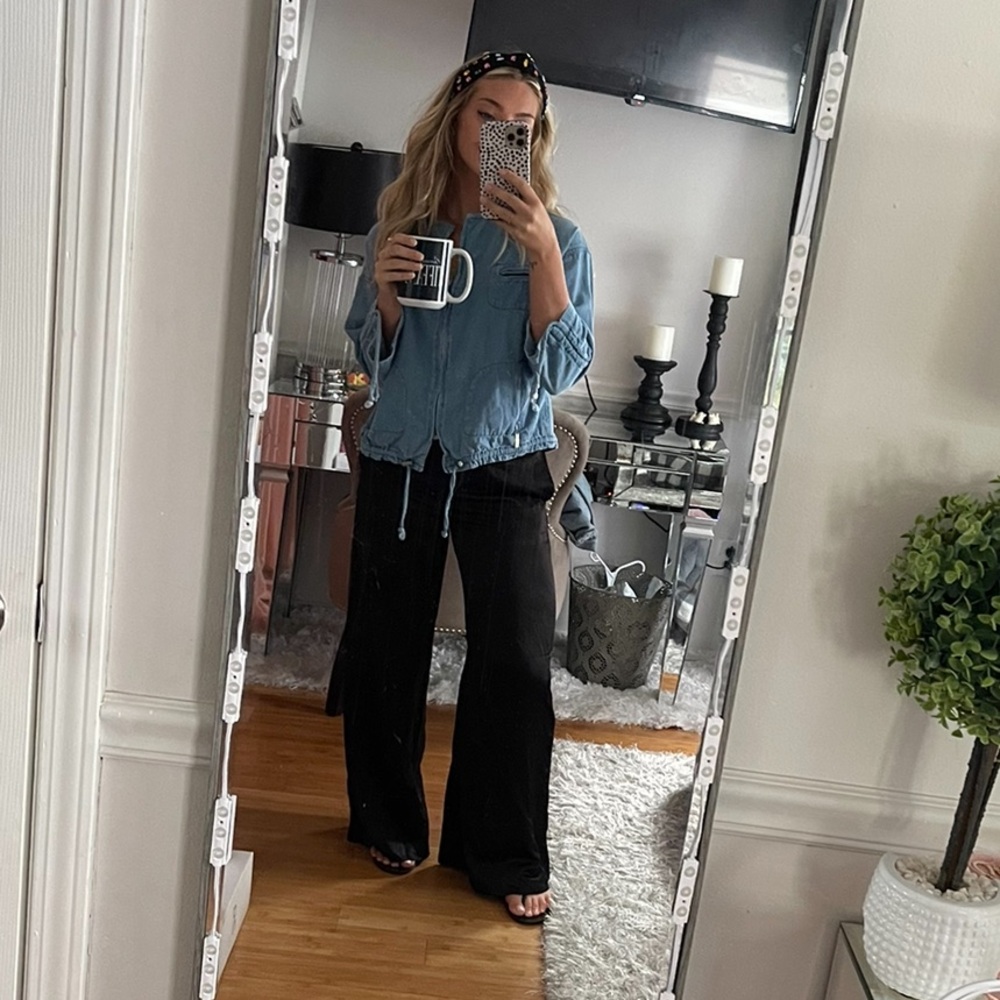 Meet your Posher, Mikayla